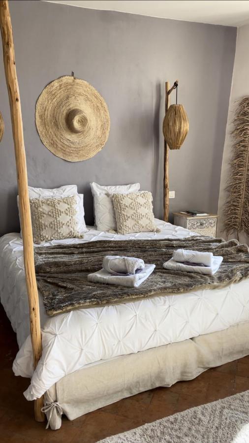 B&B Temps Suspendu Provence Перн-ле-Фонтен Екстериор снимка