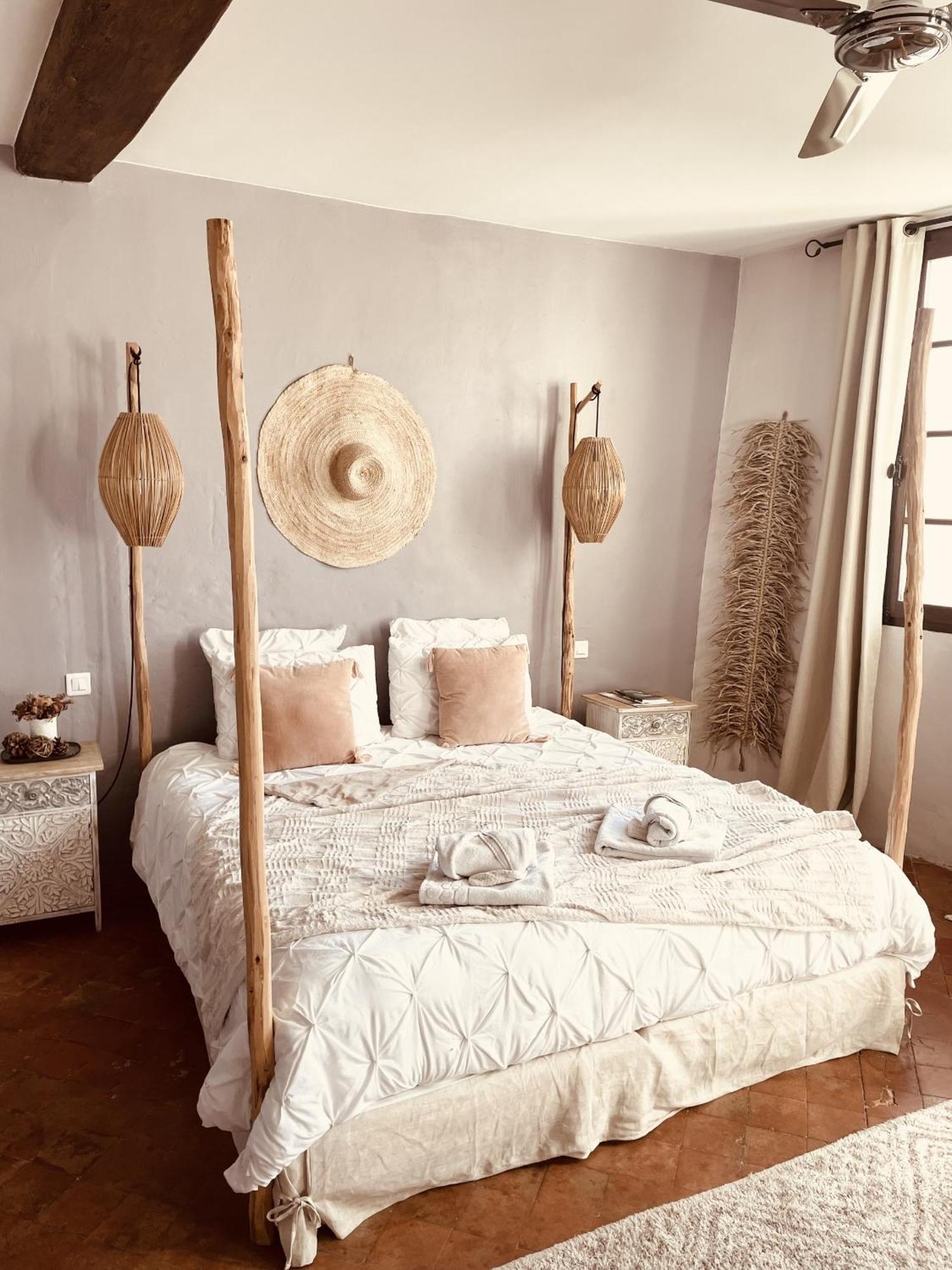B&B Temps Suspendu Provence Перн-ле-Фонтен Стая снимка
