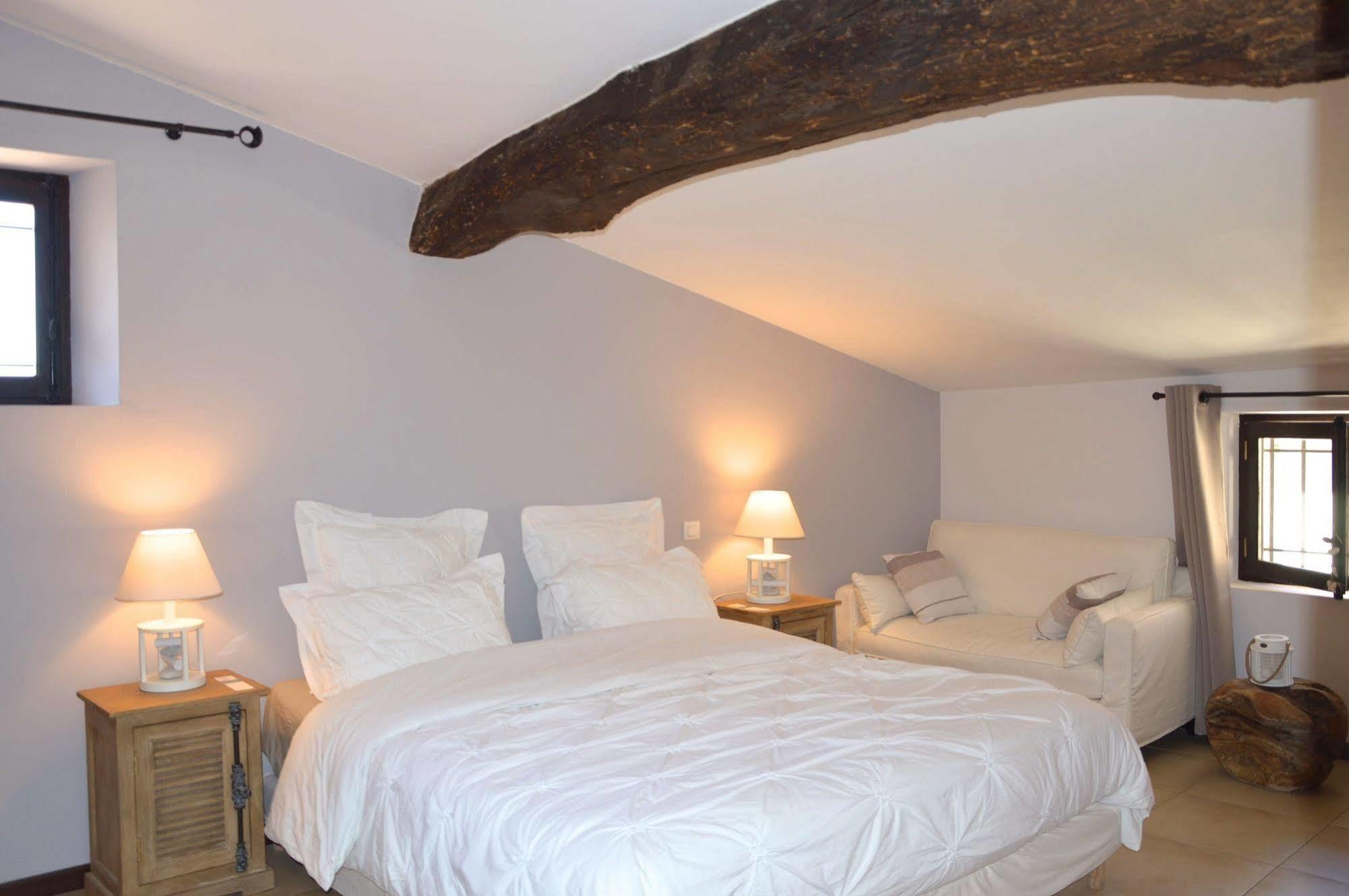 B&B Temps Suspendu Provence Перн-ле-Фонтен Екстериор снимка